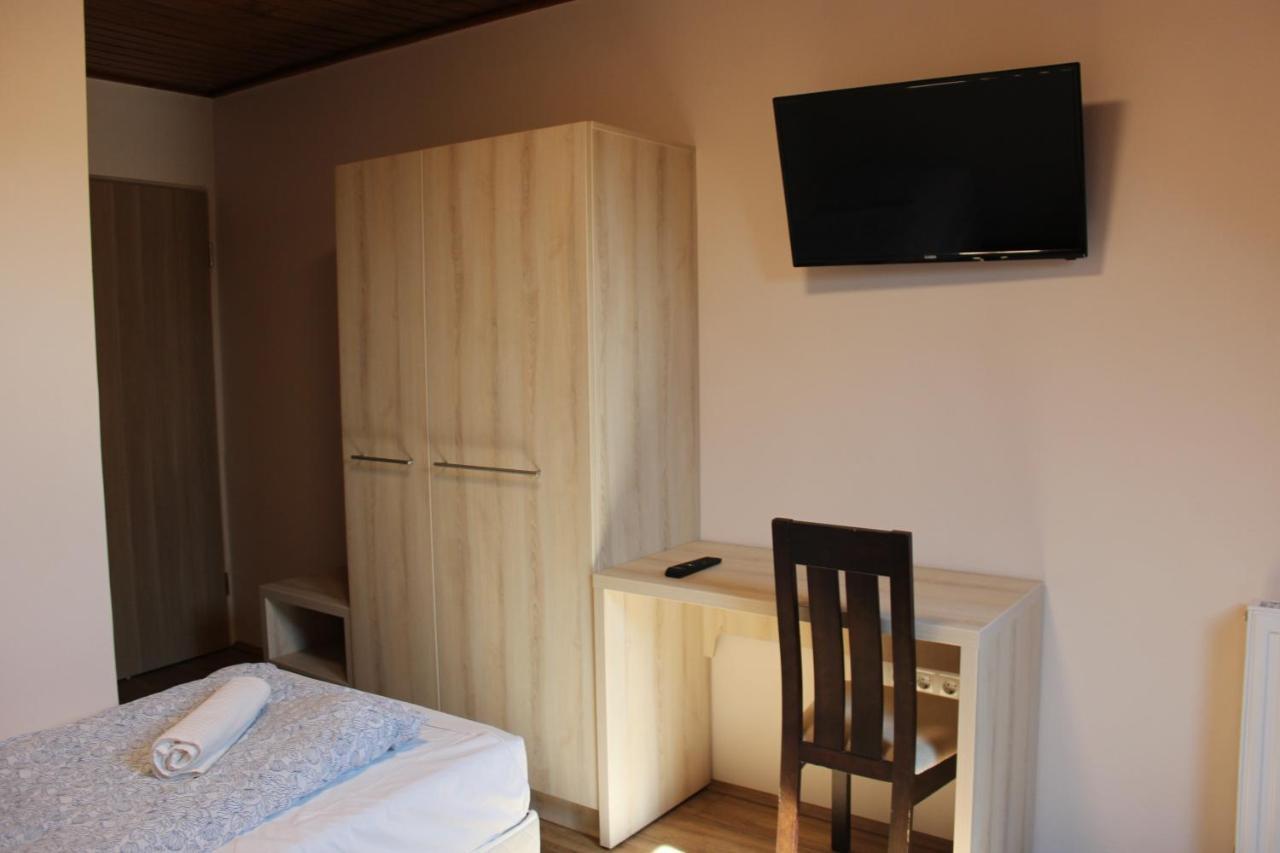 Natura Panzio&Apartmanhaz Orfu Luaran gambar