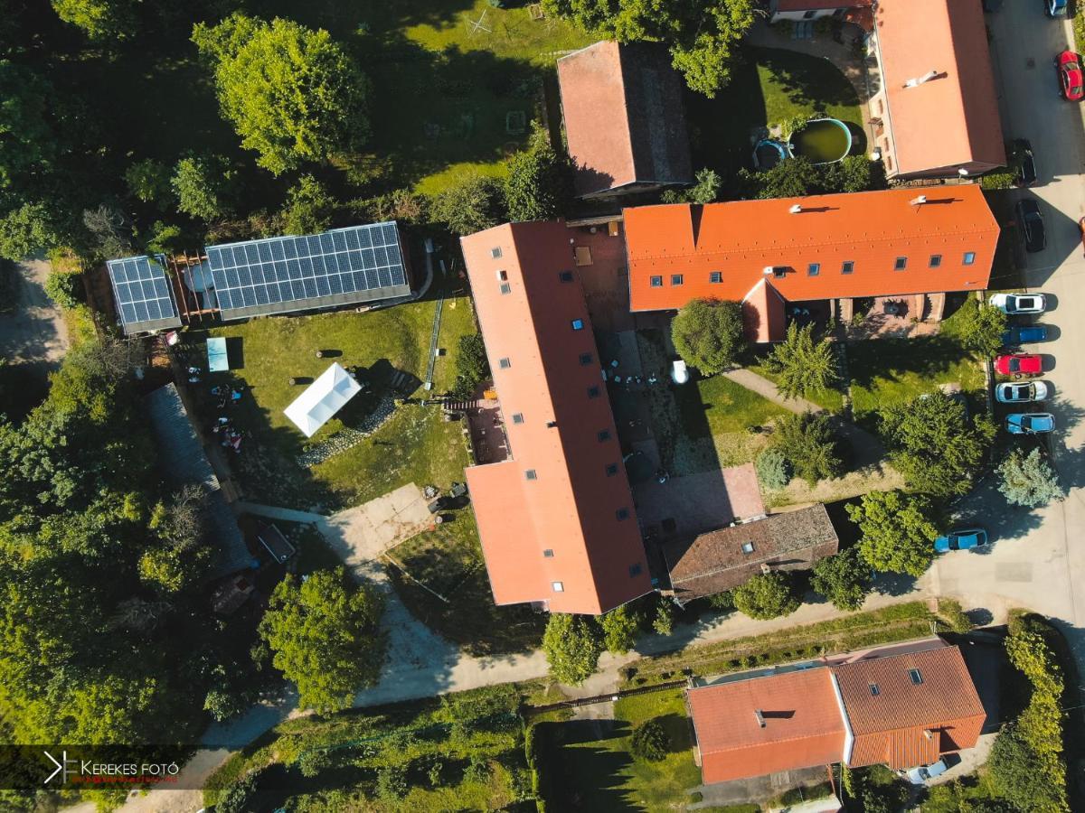 Natura Panzio&Apartmanhaz Orfu Luaran gambar