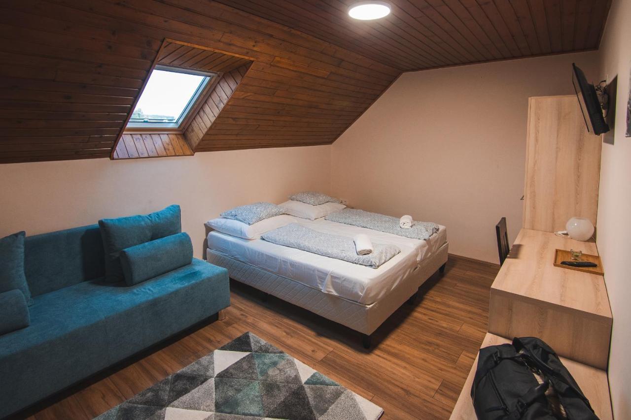 Natura Panzio&Apartmanhaz Orfu Luaran gambar